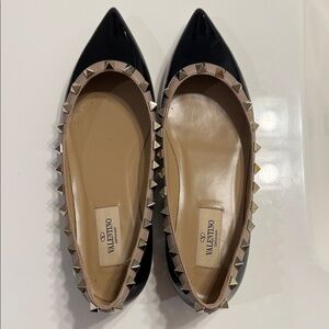 VALENTINO GARAVANI Rockstud leather point-toe flats